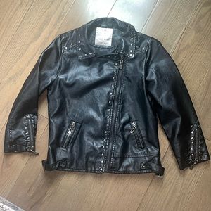 IMCCE girls faux leather studded asymmetrical zip jacket size 5/6 EUC